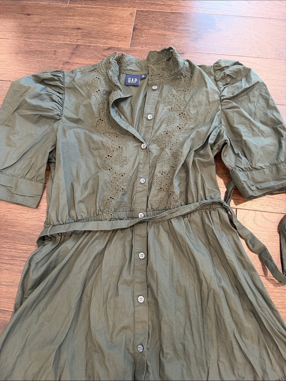 GAP Olive Green Puff Sleeve Eyelet Mini Dress Size Medium - C11-282 - Picture 4 of 9